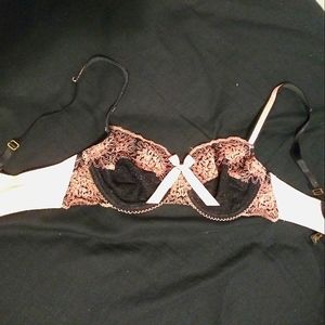 Pink nude b black bra 30d
